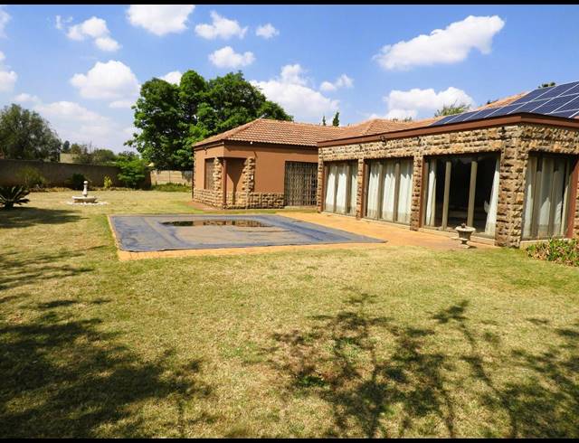 3 BEDROOM HOUSE FOR SALE IN THREE RIVERS EAST
